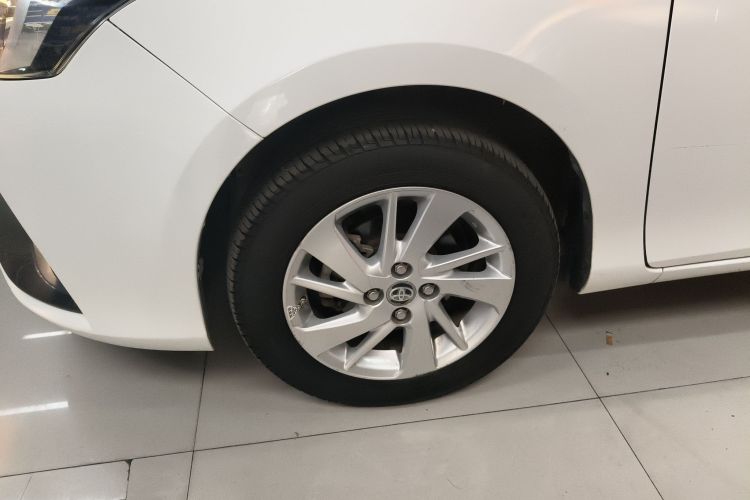 丰田 YARiS L 致炫 2016款 改款 1.5G CVT炫动版车身外观6007