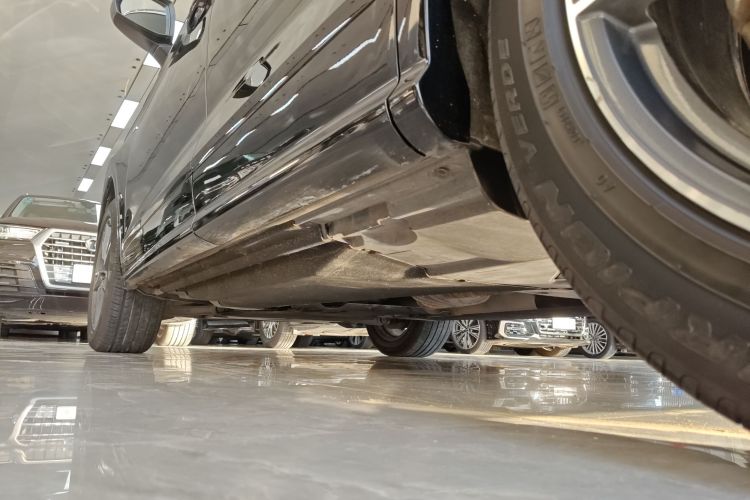 奥迪Q5L 2020款 40 TFSI 荣享时尚型局部细节9002