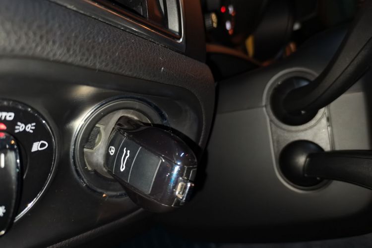 保时捷 2017款  Macan 2.0T中控内饰11