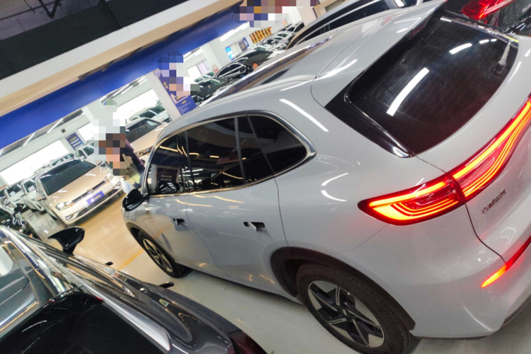 吉利银河 银河E5 2024款 530km 探索+版车身外观4