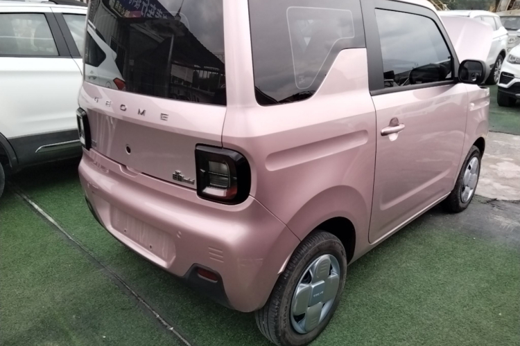 吉利汽车 2023款 熊猫mini 200km 耐力熊中控内饰45