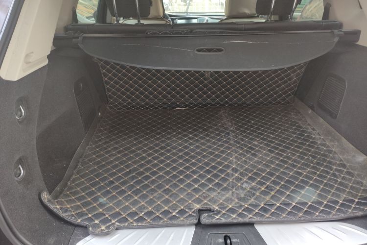 别克 昂科威 2020款 20T 两驱精英型机舱底盘23