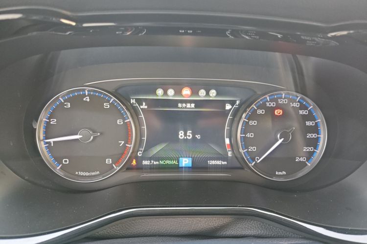 广汽传祺 传祺M8 2020款 大师版 390T 至尊版中控内饰14