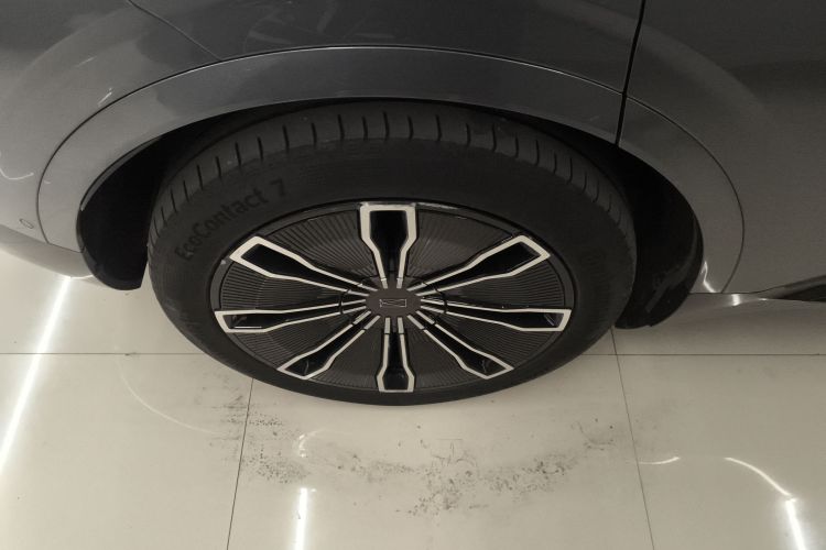 阿维塔07 2024款 Max增程版车身外观6005