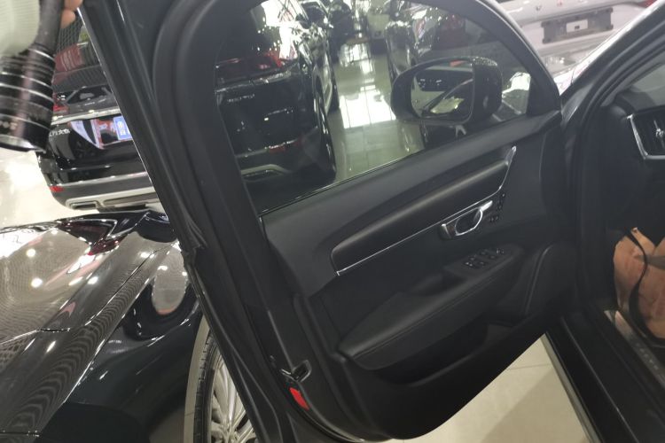 沃尔沃V90 2017款 Cross Country T5 AWD 智远版中控内饰47