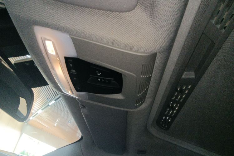 宝马4系 2014款 428i  xDrive Gran Coupe 设计套装型中控内饰22