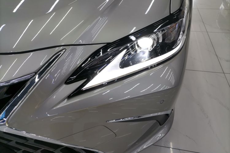 雷克萨斯ES 2022款 200 卓越版局部细节36