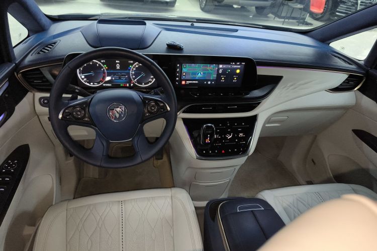 别克GL8 2020款 Avenir艾维亚 四座尊礼版中控内饰12