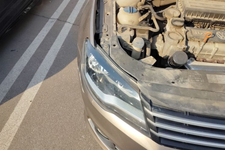 大众 宝来 2015款 质惠版 1.6L 手动时尚型车身外观8