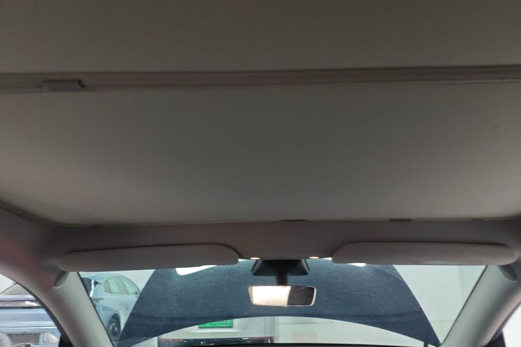 特斯拉 Model Y 2023款 长续航全轮驱动版局部细节22