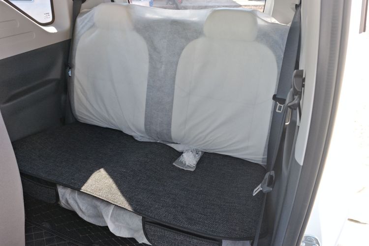 吉利银河 2025款 210km 熊猫卡丁中控内饰7004