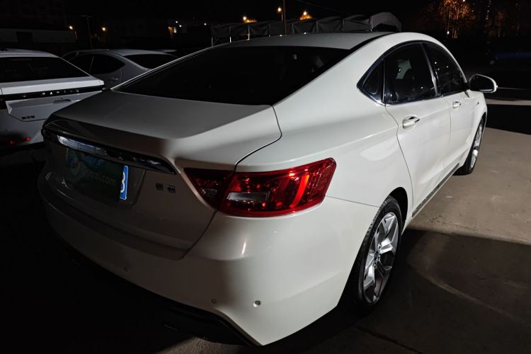 吉利汽车 博瑞 2015款 1.8T 旗舰型车身外观7