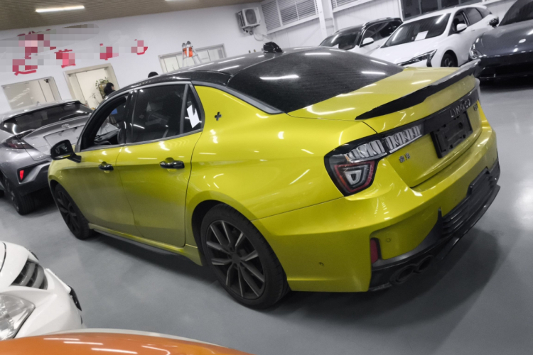 领克03 2021款 03+ 2.0TD 自动驭风版车身外观4