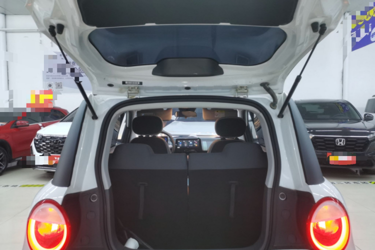 长安启源 长安Lumin 2023款 205km 香沁款机舱底盘23