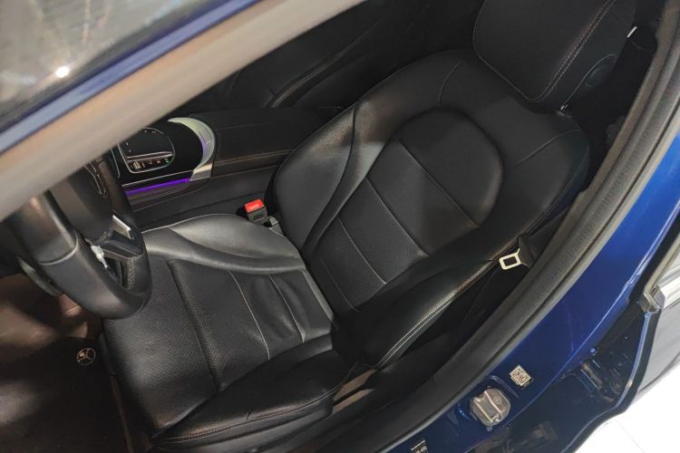 奔驰GLC 2020款 GLC 260 L 4MATIC 动感型局部细节19