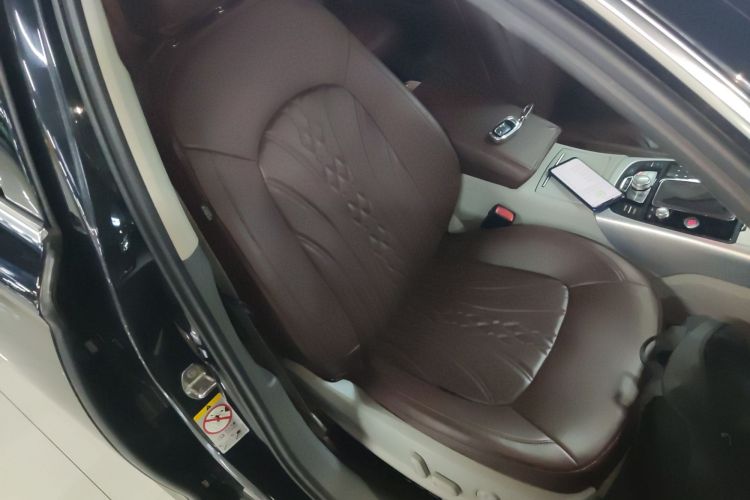 奥迪A6L 2015款 TFSI 百万纪念智领型局部细节41