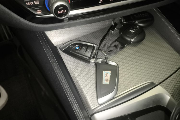 宝马5系(进口) 2019款 525i M运动套装中控内饰11