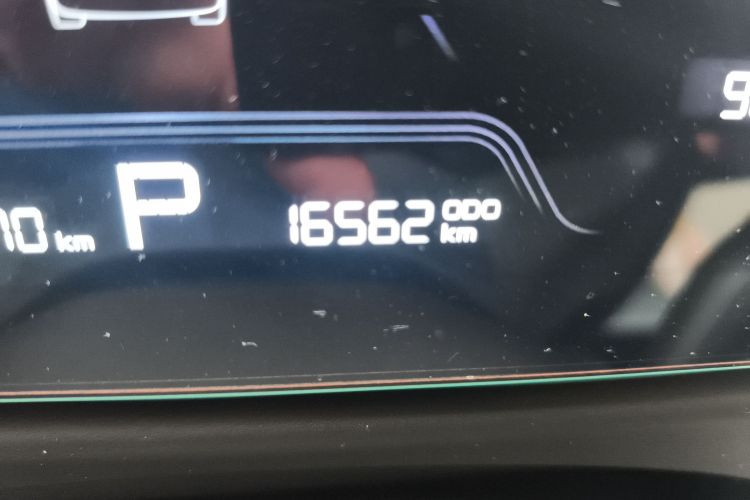 吉利几何E萤火虫 2024款 301km 星光中控内饰15