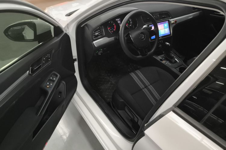 大众 凌渡 2018款 230TSI DSG风尚版中控内饰7003