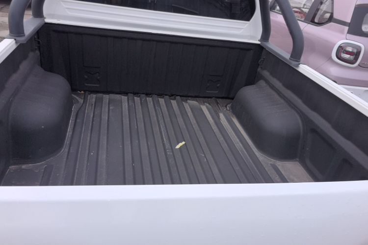 江铃 宝典 2020款 2.5T柴油两驱舒享版标轴JX4D25A6L局部细节23