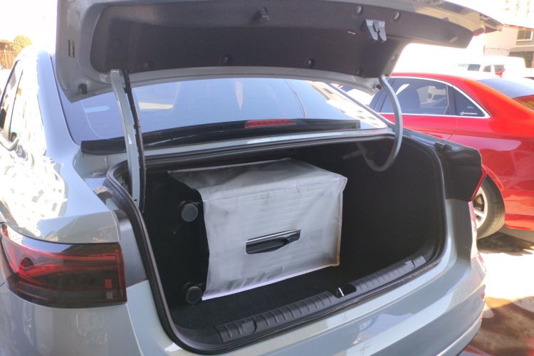 吉利汽车 帝豪 2023款 第4代冠军版 1.5L CVT豪华型局部细节23