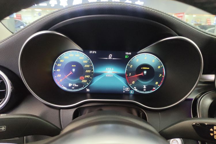 奔驰C级 2020款 改款 C 200 L 时尚型运动版中控内饰14