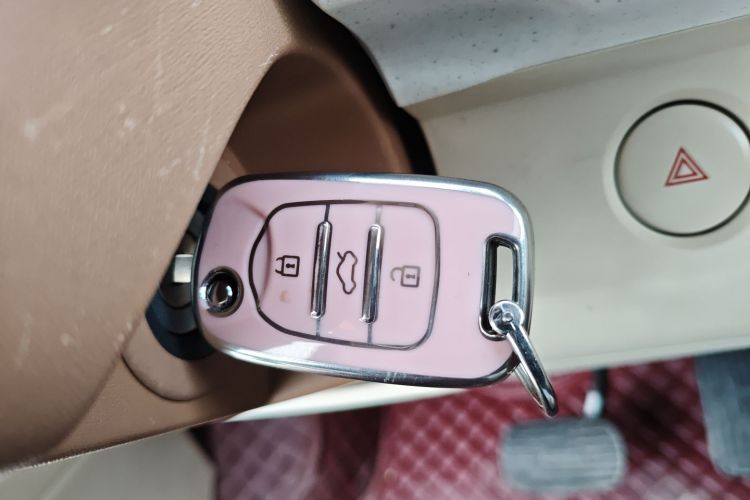 五菱汽车 宏光MINIEV 2024款 第三代 215km 青春版中控内饰7001