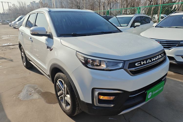 长安CS55 2017款 1.5T 手动炫色型车身外观3