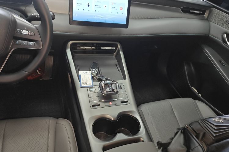 比亚迪 秦PLUS 2025款 DM-i 智驾版 55KM领先型中控内饰18