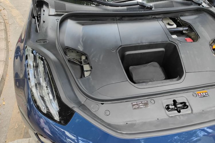 极氪001 2023款 WE版 100kWh局部细节9006