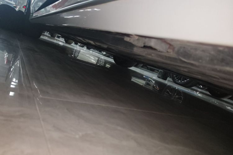 奔驰C级 2015款 改款 C 200 L 运动型局部细节9002