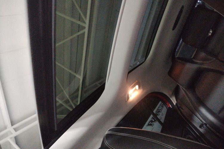 奔驰GLA 2016款 GLA 200 时尚型局部细节22