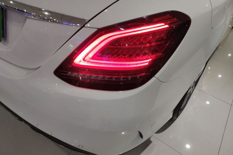 奔驰C级 2021款 C 260 L 运动版车身外观6006