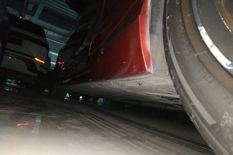 宝马2系(进口) 2018款 220i 敞篷轿跑车 运动设计套装局部细节9002