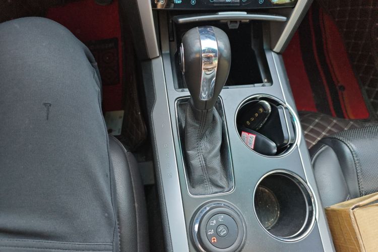 福特 探险者(进口) 2011款 3.5 Limited中控内饰18