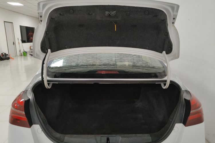 吉利汽车 帝豪 2019款  领军版 1.5L 手动豪华型 国VI局部细节23