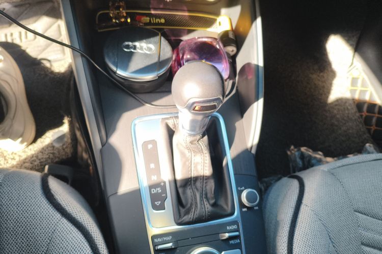 奥迪A3 2018款 30周年年型 Sportback 35 TFSI 进取型中控内饰18