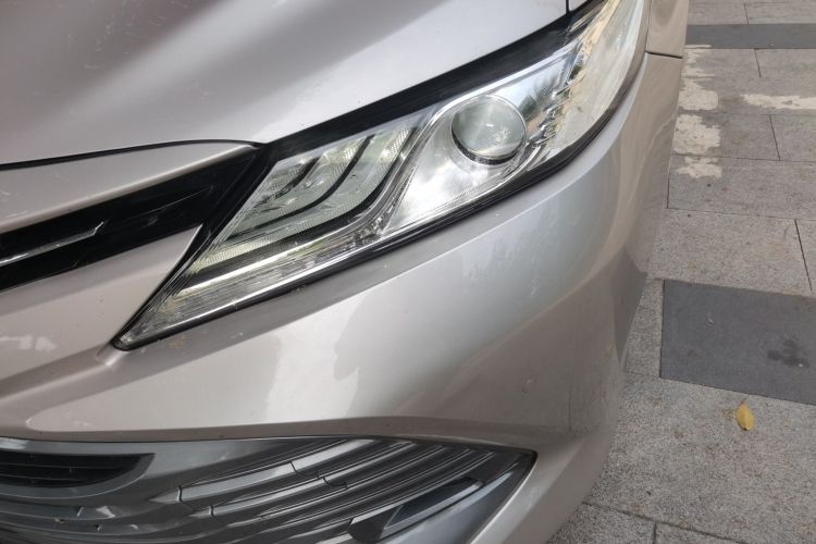 丰田 凯美瑞 2018款 2.0G 豪华版车身外观36