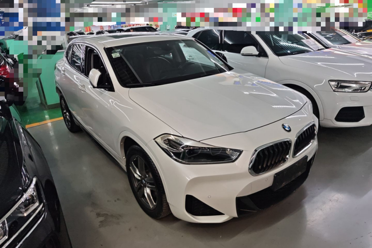 宝马X2 2021款 sDrive25i 领先型M运动套装车身外观3