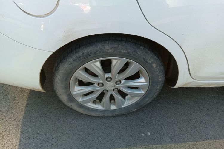 别克 英朗 2019款 15T 双离合互联精英型 国VI车身外观6008