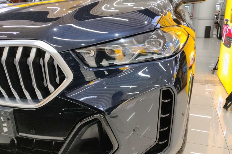 宝马X6 2023款 xDrive40i 尊享型 M运动套装局部细节36