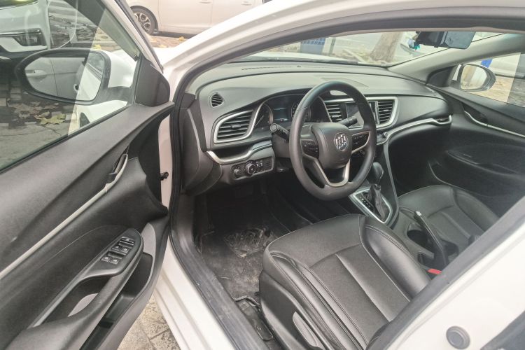 别克 英朗 2021款 改款 典范 1.5L 自动精英型中控内饰7003