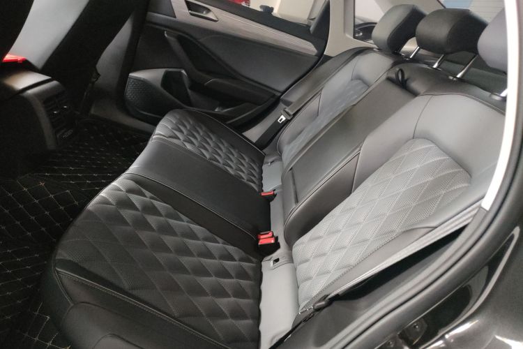 大众 速腾 2023款 300TSI DSG超越版中控内饰7004