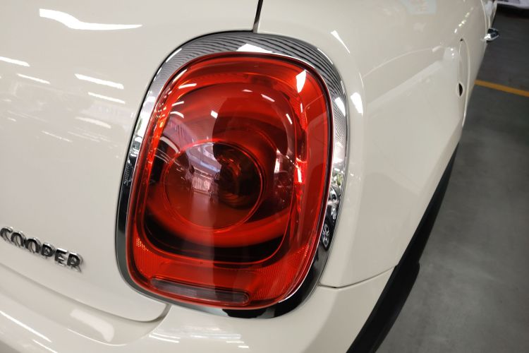 MINI 2016款 1.5T COOPER 先锋派车身外观6006