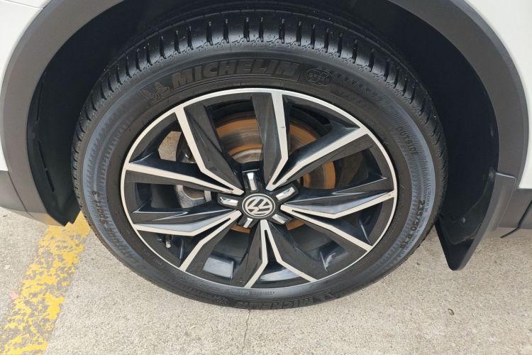 大众 途观L 2017款 380TSI 自动四驱旗舰版车身外观6007