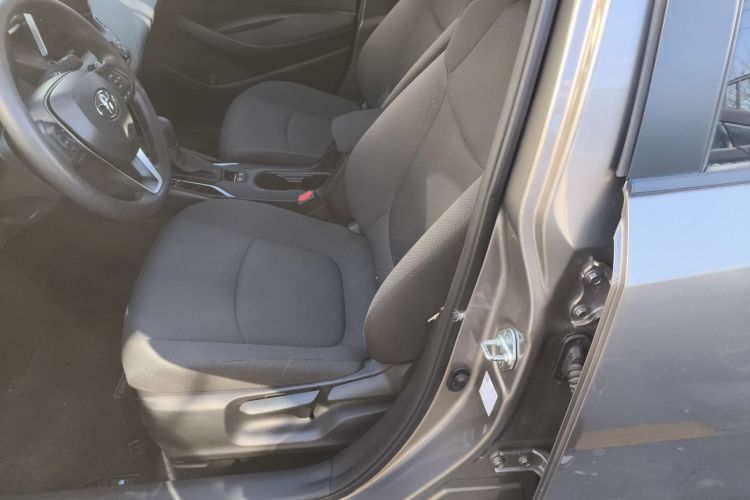 丰田 卡罗拉 2022款 TNGA 1.5L CVT先锋版中控内饰19