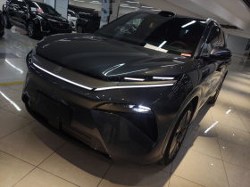 比亚迪 唐L 2025款 EV 600KM四驱激光雷达旗舰型