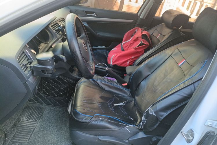 大众 朗逸 2017款 1.6L 自动风尚版中控内饰19