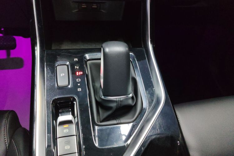 五菱汽车 五菱星辰 2022款 2.0L DHT电速款中控内饰18