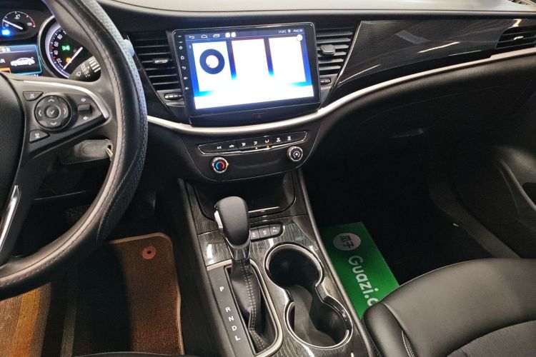 别克 威朗 2017款 三厢 20T 双离合领先型中控内饰16